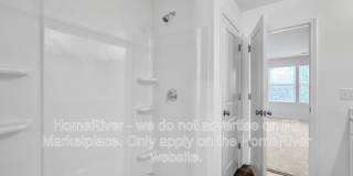 111 Weller Lane Gallery 10