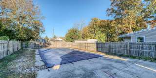 137 W Johnson Ave Gallery 28