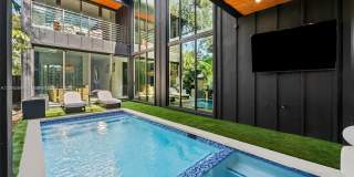 1610 NE 4th Pl 1610 NE 4th Pl Gallery 1