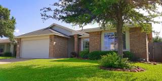 3 Bedroom Round Rock home with a large office space! Excellent Schools! 3 Bedroom Round Rock home with a large office space! Excellent Schools! Gallery 1