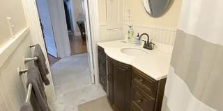 Goregous 3 bed in Allston Gallery 12