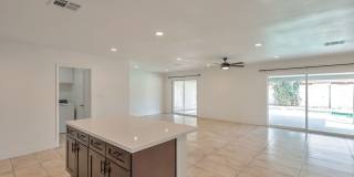 Amazing Tri-Level home close to ASU.  Pool and 2 Car Garage Gallery 22