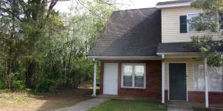 1 Bedroom 1 Bath Townhome Minutes to I-77 Gallery 1