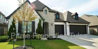 12912 S 6th St Gallery 1