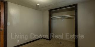 1529 N 24th St. Gallery 33