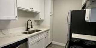 Carlsbad Coast Apts Gallery 3