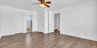 6 Bedrooms, 3 Bath,  Pool CLOSE TO ASU (Rural & Broadway) Gallery 52