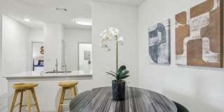 Halston Shiloh Valley Gallery 3