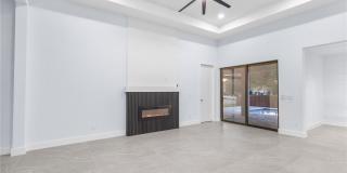142 SW 33rd Place Gallery 8