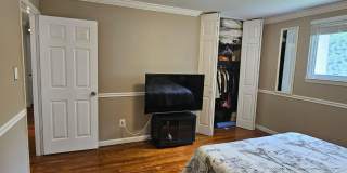 8913 CROMWELL Drive Gallery 19
