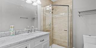 2302 S THIXTON COURT Gallery 19