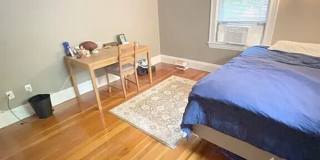 Goregous 3 bed in Allston Gallery 19