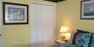 Furnished 1 bedroom condo with beautiful water views. Gallery 12
