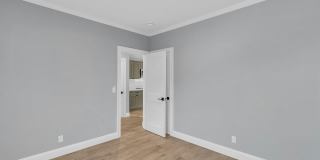 156 W Broadway Gallery 17