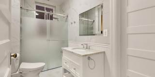 2137 R Street NW Gallery 27