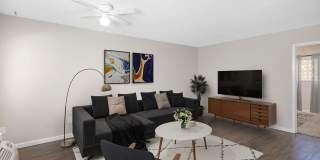Move in specials! Grossmont Apartments located in the heart of La Mesa! Gallery 2