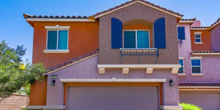 Beautiful 3 Bedroom Townhome With Stunning Mountain Views Gallery 1