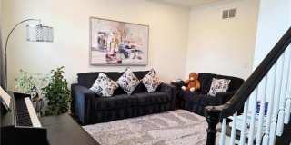 1052 Kingston Lane Gallery 17