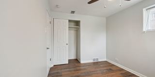 2 Bedroom Multi Family in Denver Gallery 18