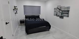 1060 Tyler St Gallery 12