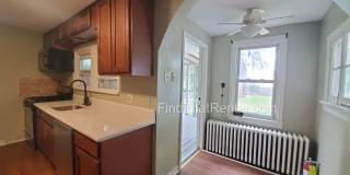 Downtown pet-friendly 3bd w Fenced Yard, Laundry, Screened Porch, Dishwasher, and nearby weekly farmer's market Gallery 9