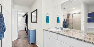 CREEKSIDE Gallery 14