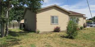 2 Bed 2 Bath Home on Corner! Gallery 12