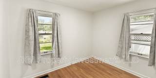 135 Saint Maurice Lane Gallery 12
