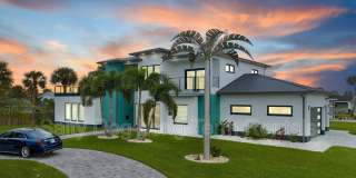 3001 John Anderson Drive Gallery 1