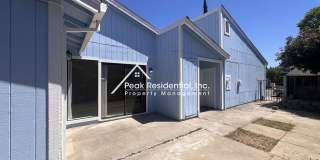 Spacious Updated 2bd/2ba Halfplex with 2 Car Garage Gallery 24