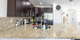 345 NE 194th Ln Gallery 7