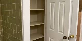 Coleman Place 3-bedroom, 2-bath Condo Gallery 16