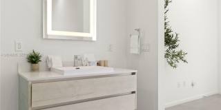 2217 NE 17th Ter Gallery 63