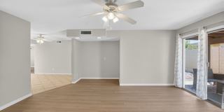 Modern Updated Tempe Townhome Near ASU & Downtown with Resort-Style Amenities Gallery 14