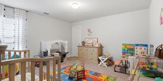 827 laurel Gallery 26