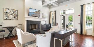 Vintage Creekwood Park Apartments Gallery 8