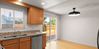 Updated 3Bed/2Bath single story ranch Gallery 7