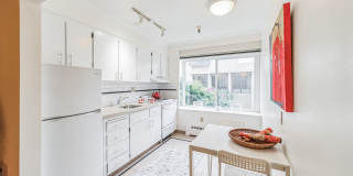 Park Glenview Apartments- Boutique Senior Living Gallery 25