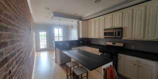 Charming 2Bed/3Bath in Patterson Place Gallery 13