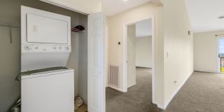 2-Bedroom, 2-Bathroom Condo with Stunning Downtown Views Gallery 23