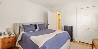 11 Hillview Avenue Gallery 23