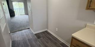 River Walk Apartments Gallery 34