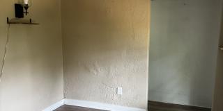 716 Pearl Street Gallery 14