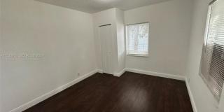 565 NE 65th St # 2 Gallery 5