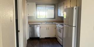 2-Bedroom 1 1/2-bathroom Townhouse Style Apartment 2-Bedroom 1 1/2-bathroom Townhouse Style Apartment Gallery 5