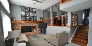 Spacious townhome- 3 bed/2.5ba -Community Pool! SLP- Available May 1 Gallery 1