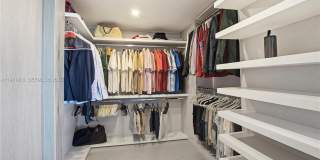 2127 Brickell Avenue Gallery 25