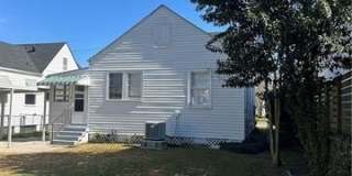 404 RIDGELAKE Drive Gallery 14