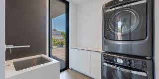 Zen House | Award-Winning Architectural Lease in Manhattan Beach Gallery 24