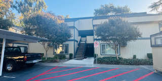 One Bedroom Condo In Fairway West Condominiums Gallery 1